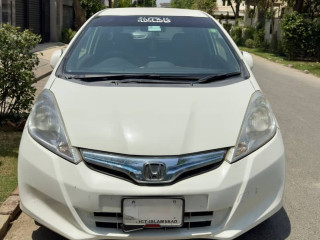 honda-fit-hybrid-1318