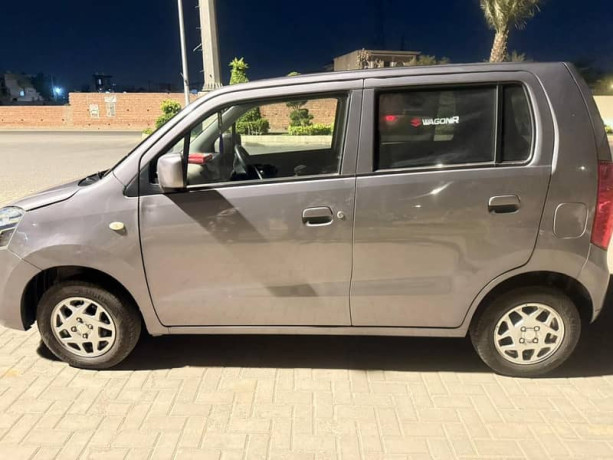 2022-suzuki-wagonr-ags-big-2