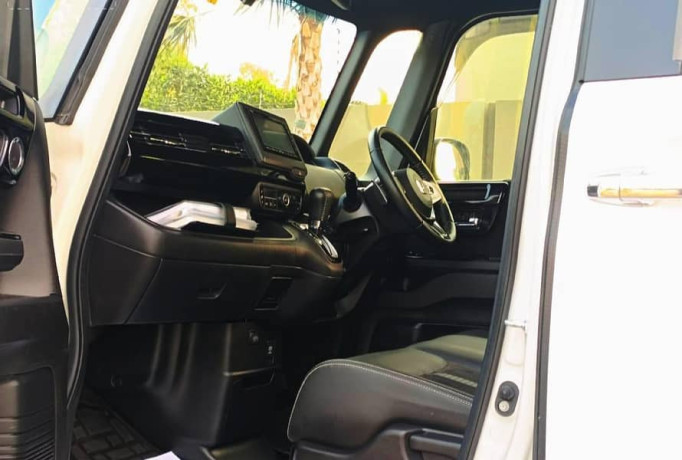 honda-n-box-custom-turbo-top-of-line-variant-white-colour-2021-model-big-7