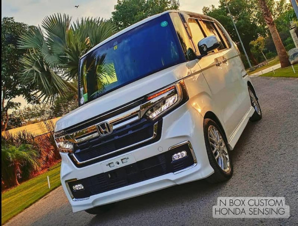 honda-n-box-custom-turbo-top-of-line-variant-white-colour-2021-model-big-3