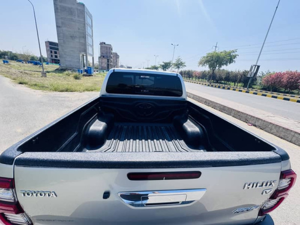 hilux-revo-v-2021-new-shape-for-sale-big-1