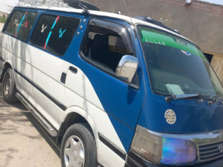 2006-hiace