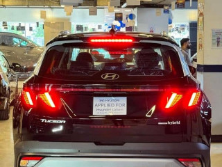 hyundai-tucson-hybrid-signature-2025