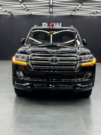 toyota-land-cruiser-1999-uplift-2020-model-big-0