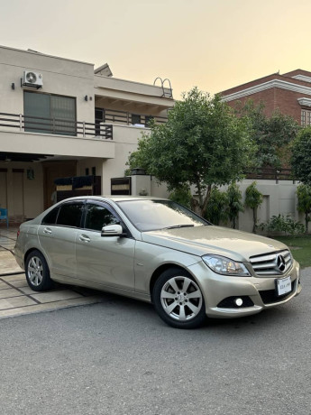 mercedes-benz-c-class-c-200-cgi-2011-big-1