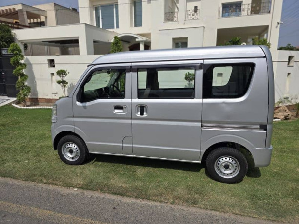suzuki-every-2020-big-5