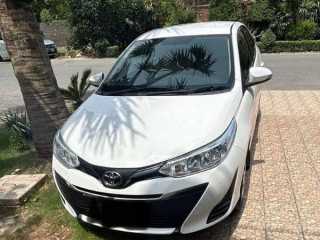 toyota-yaris-13-gli-cvt-i-2023