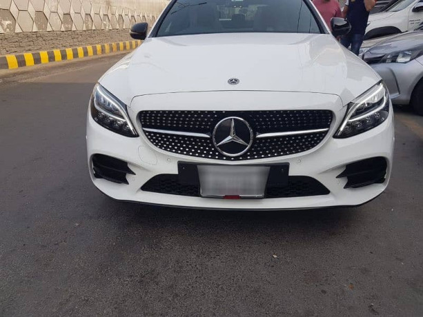 mercedes-c-class-2021-big-2