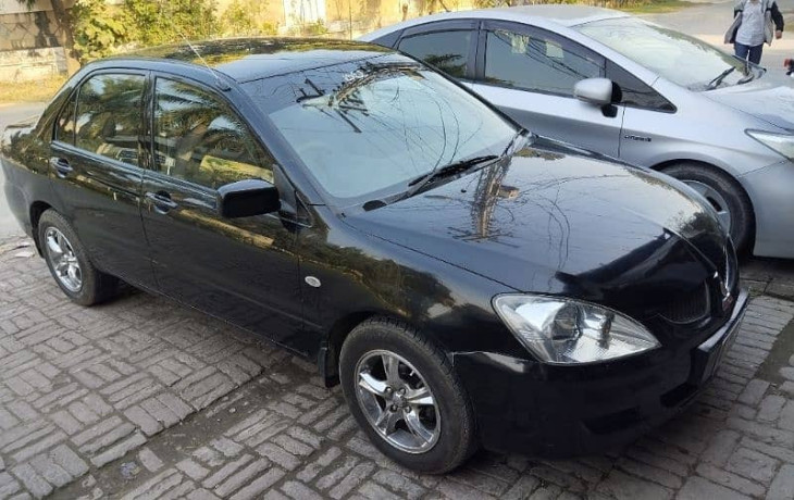 mitsubishi-lancer-2005-big-2
