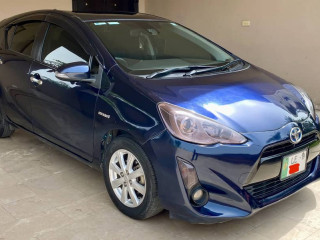 toyota-aqua-2016
