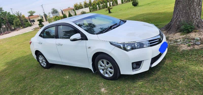 toyota-corolla-2014-altis-grande-18-automatic-register-in-2015-big-2