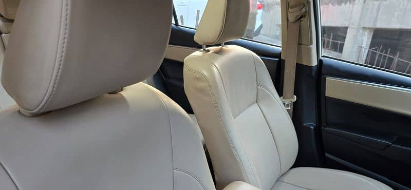 toyota-corolla-2014-altis-grande-18-automatic-register-in-2015-big-16