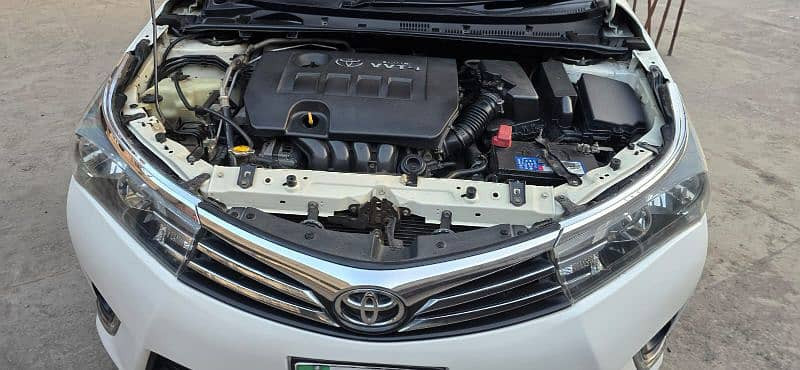 toyota-corolla-2014-altis-grande-18-automatic-register-in-2015-big-17