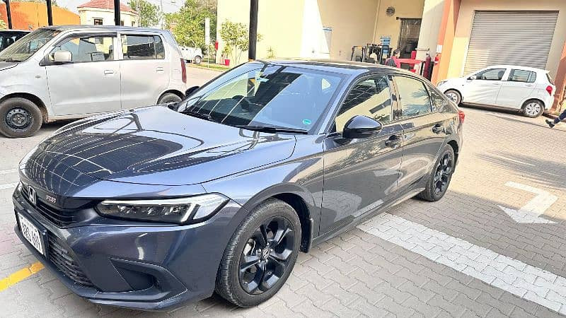 honda-civic-rs-full-option2024-only-34000-km-driven-big-6