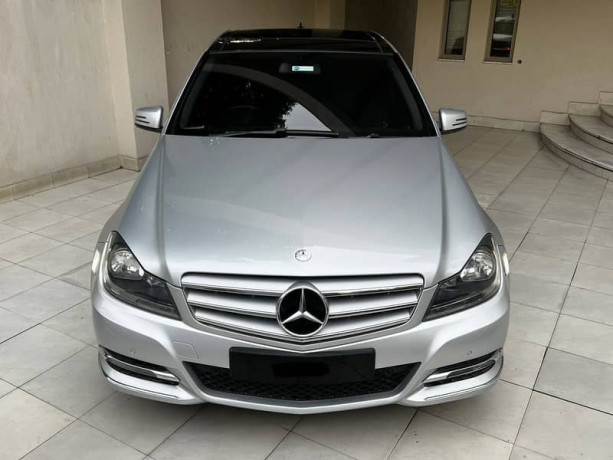mercedes-c-class-c200-blue-efficiency-big-0