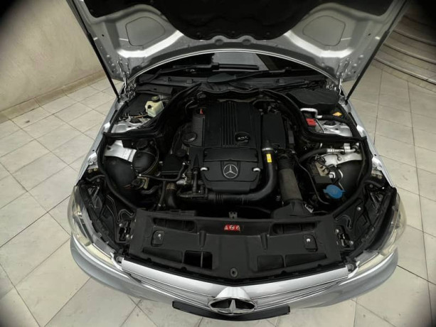 mercedes-c-class-c200-blue-efficiency-big-3