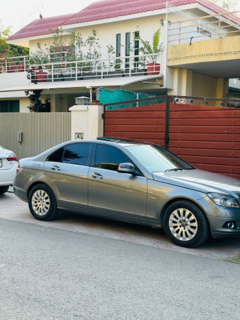 mercedes-c-class-2007-with-sunroof-and-beige-room-2014-registered-big-3