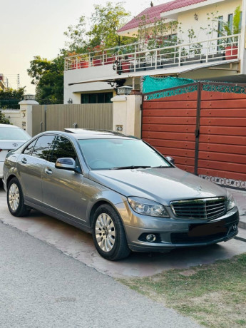 mercedes-c-class-2007-with-sunroof-and-beige-room-2014-registered-big-0