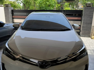 toyota-corolla-altis-grande-2019
