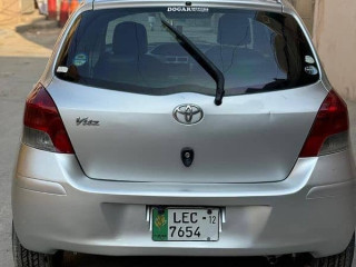toyota-vitz-2009