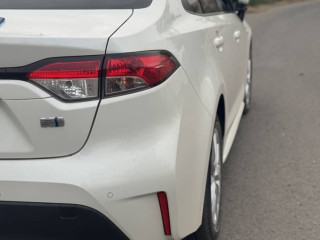 toyota-corolla-hybrid-wxb