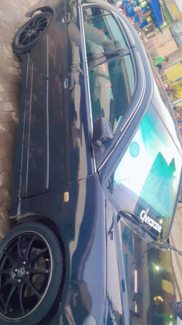 honda-civic-2004-vti-orirl-prosmatic-black-pearl-expensive-alloyrim-big-3