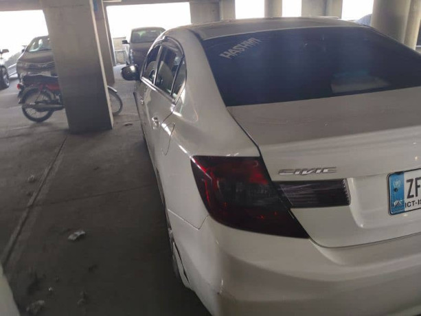 honda-civic-vti-2013-model-like-new-car-big-9