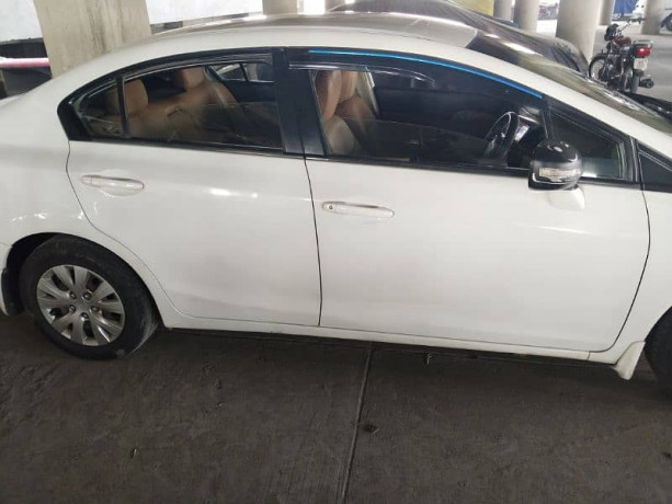 honda-civic-vti-2013-model-like-new-car-big-6