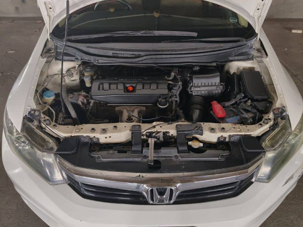 honda-civic-vti-2013-model-like-new-car-big-2