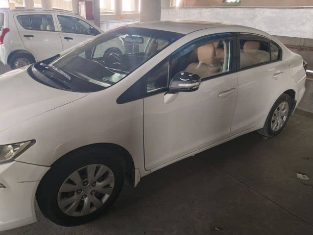 honda-civic-vti-2013-model-like-new-car-big-7