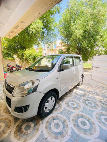 suzuki-wagon-r-2017-big-0
