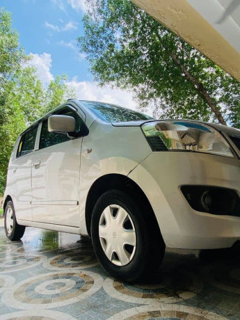 suzuki-wagon-r-2017-big-2