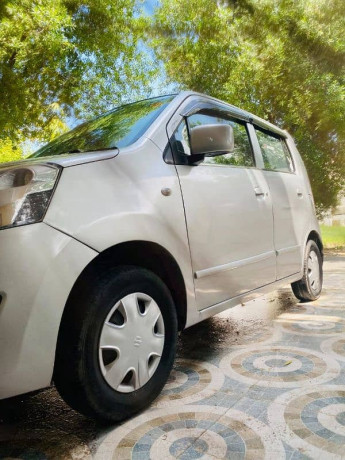 suzuki-wagon-r-2017-big-3