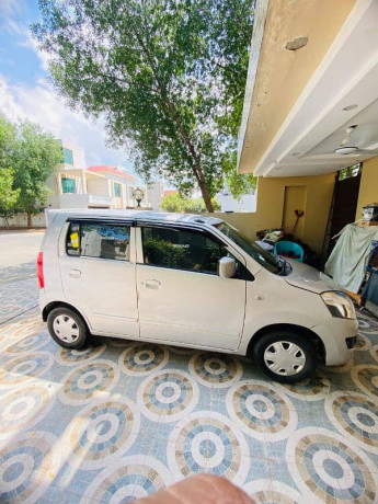 suzuki-wagon-r-2017-big-4