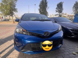 toyota-vitz-2014-model-2017-registered-up-for-sale