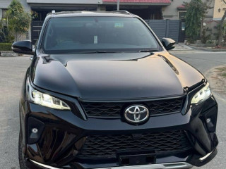 toyota-fortuner-legender-spotless-b2b-2023