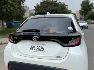 toyota-yaris-2021-model