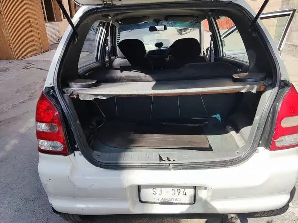 suzuki-alto-2010-big-6