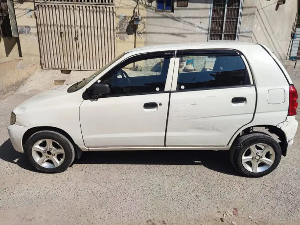 suzuki-alto-2010-big-2