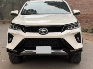 toyota-fortuner-legender-2022
