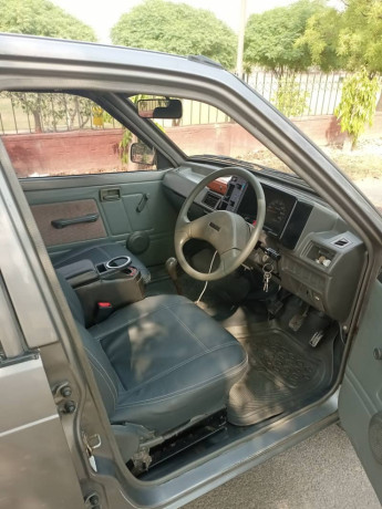 suzuki-mehran-vxr-2015-euro-ii-big-5