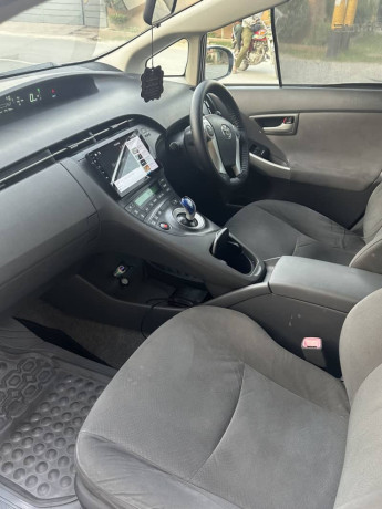 toyota-prius-sled-2011-import-2014-big-7