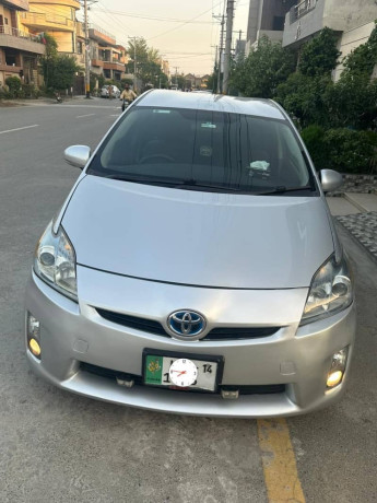 toyota-prius-sled-2011-import-2014-big-1