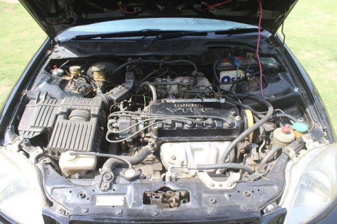 honda-civic-vti-1998-big-9