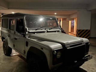 land-rover-defender-2005