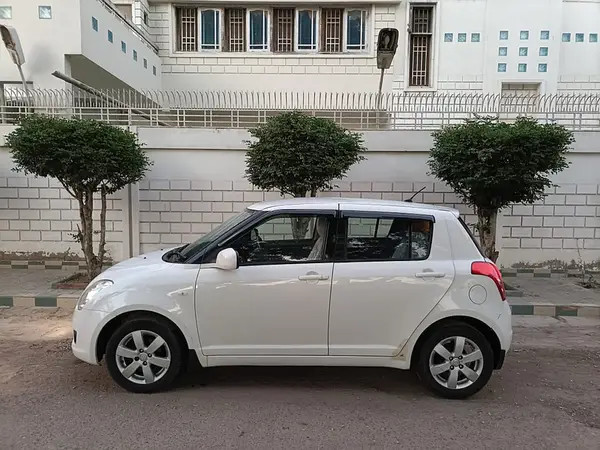 suzuki-swift-13-dlx-model-2015automatic-big-7