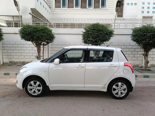 suzuki-swift-13-dlx-model-2015automatic-big-3