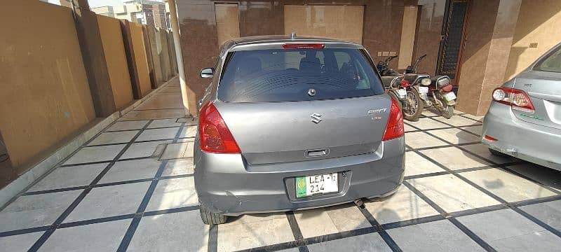 suzuki-swift-2012-big-0