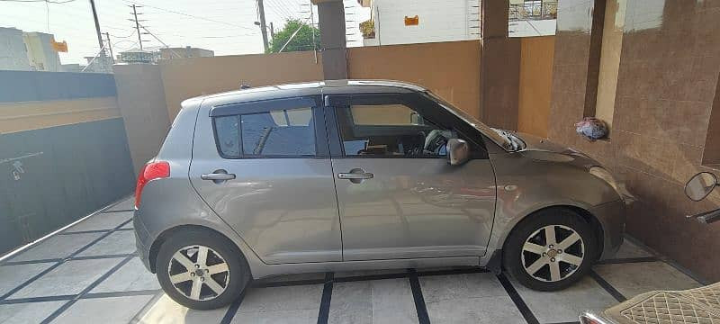 suzuki-swift-2012-big-4