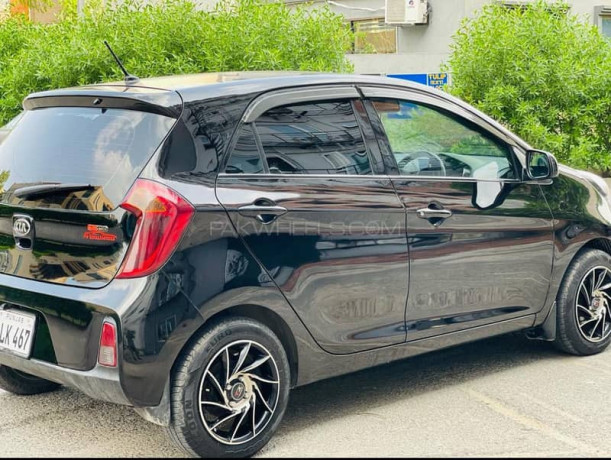 kia-picanto-black-lush-condition-big-18